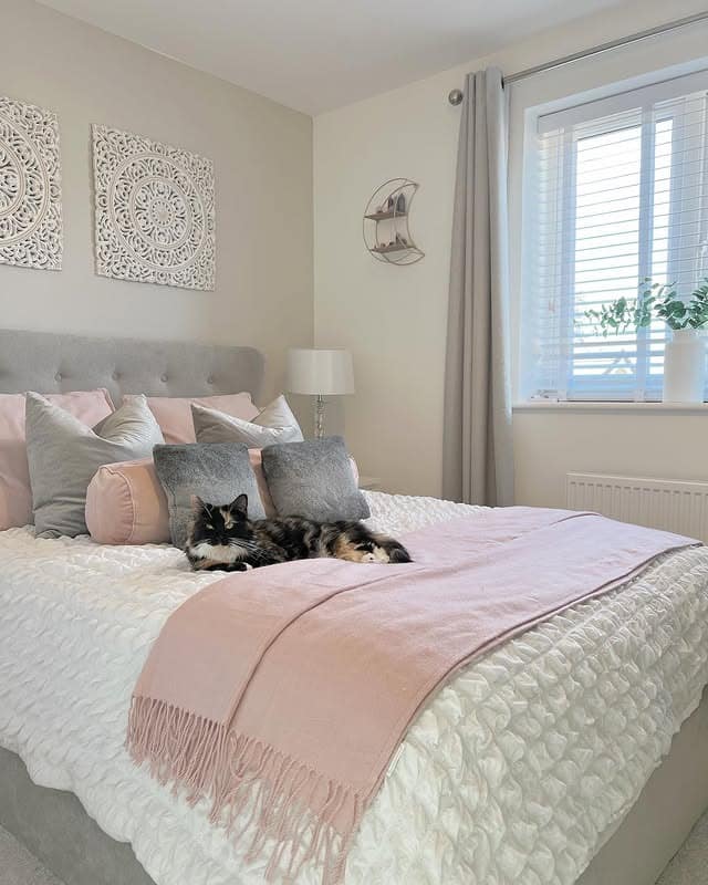 4. Grey and Pink Bedroom Ideas with Soft Neutral Layers - grey and pink bedroom ideas