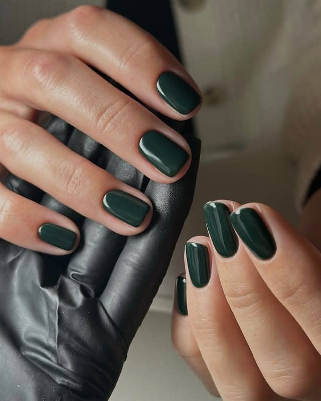 4. Deep Green Classic Square Nails - dark green nail ideas