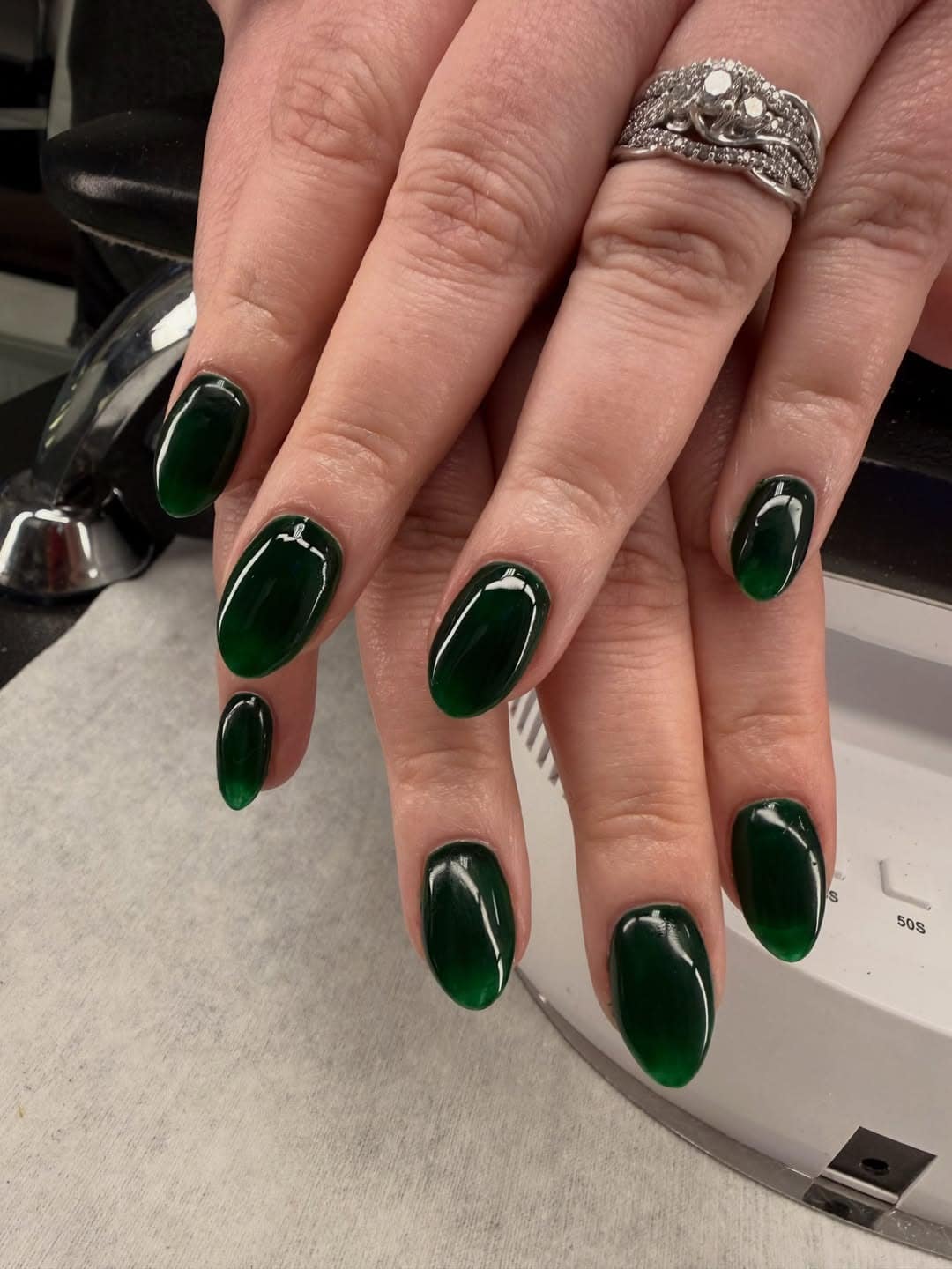 18. Dark Green Ombre Oval Nails - dark green nail ideas