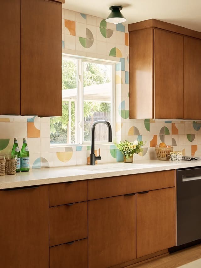 20. Walnut Brown and Pastel Tile Retro Kitchen Idea - retro kitchen ideas