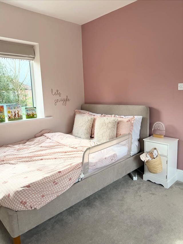 12. Dusty Pink Toddler Bedroom Ideas with Cozy Accent Wall - toddler bedroom ideas