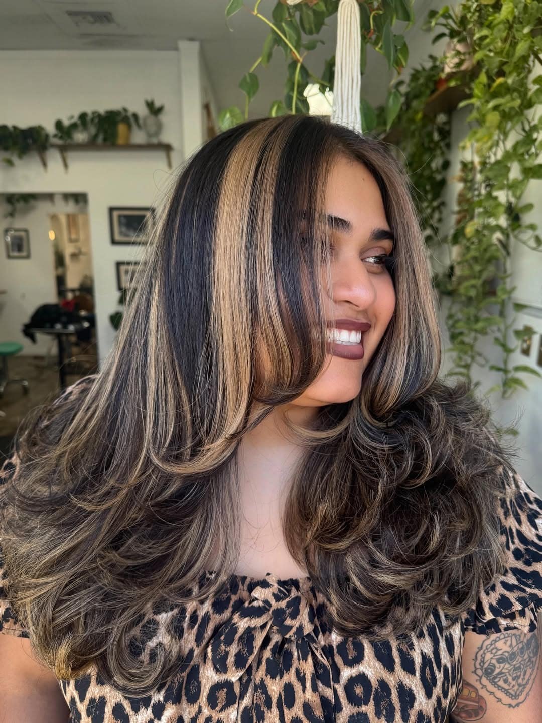 8. Espresso Hair with Beige Blonde Money Pieces - Baddie Hairstyles