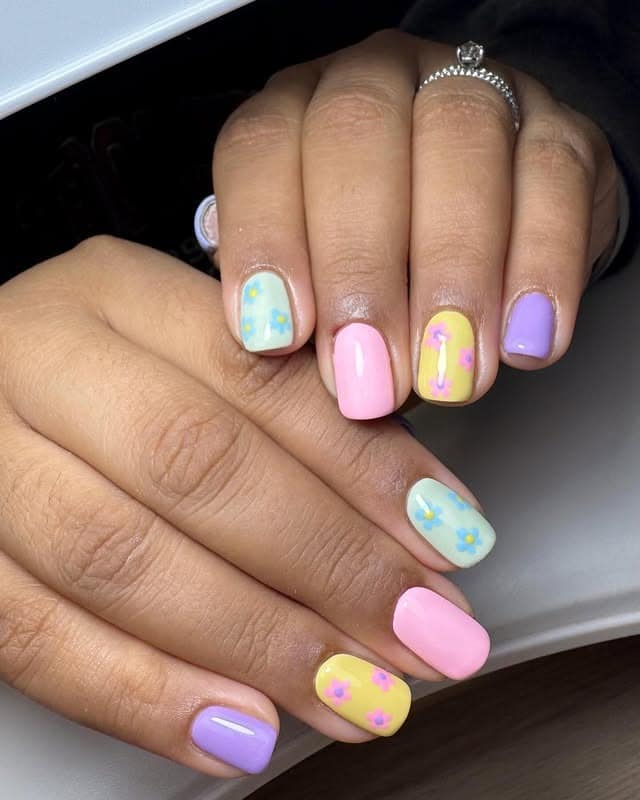 14. Pastel Floral Square Nails - pastel nail ideas