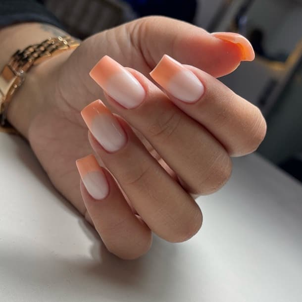 9. Peach Ombré Square Nails - awesome nail ideas