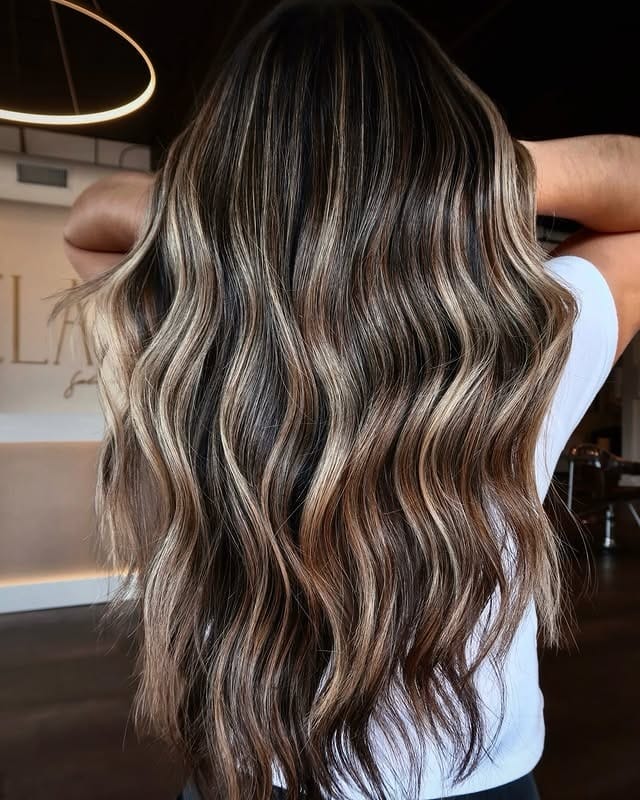 7. High-Contrast Beige Bronde with Ribbon Highlights - Bronde Hair Color
