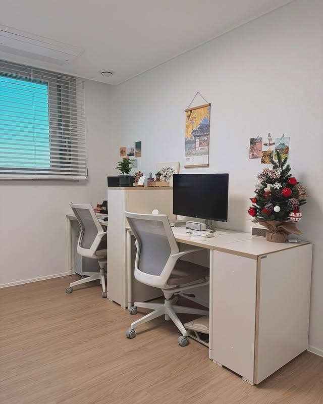 14. White, Red and Green Small Christmas Office Idea - christmas office decorating ideas