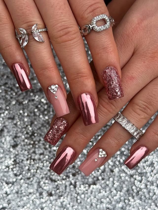 17. Rose Gold Chrome and Glitter Coffin Nails - rose gold nail ideas