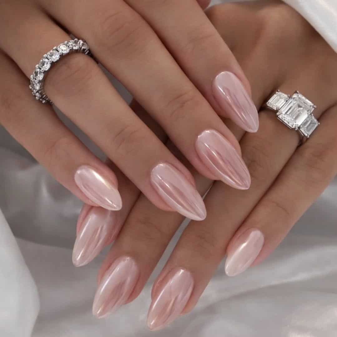 6. Pearl Pink Chrome Round Nails - round nail ideas