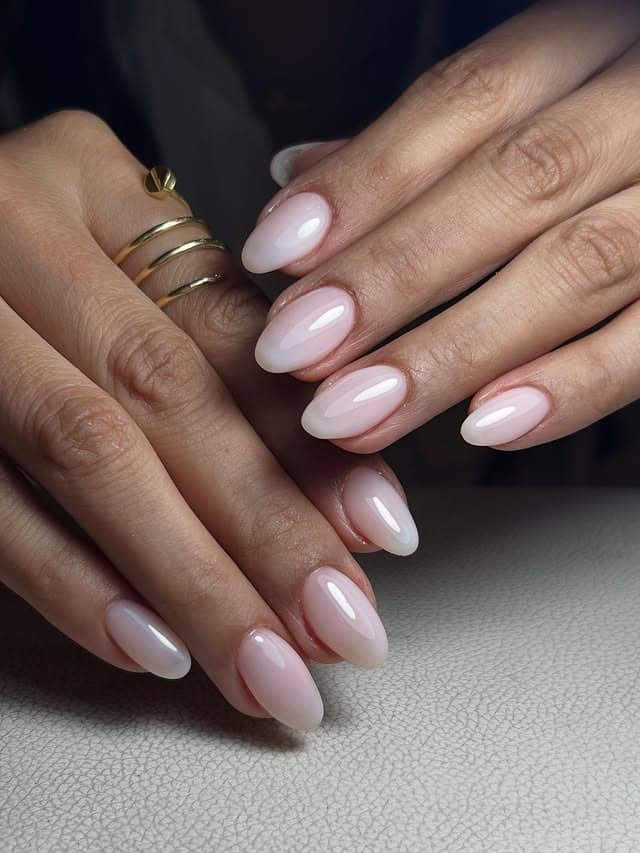 14. Milky Pink Ombré Round Nails - round nail ideas