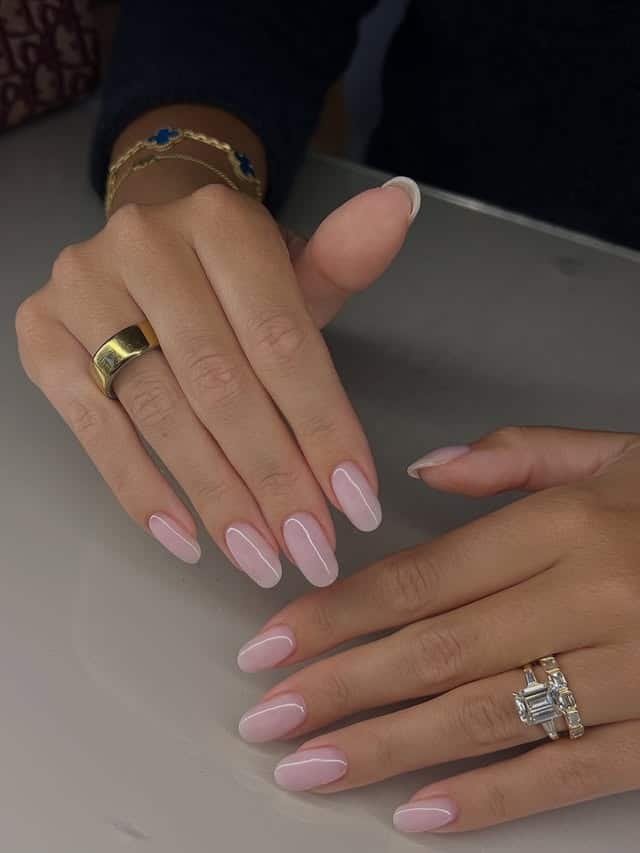 22. Blush Pink Outline Round Nails - round nail ideas