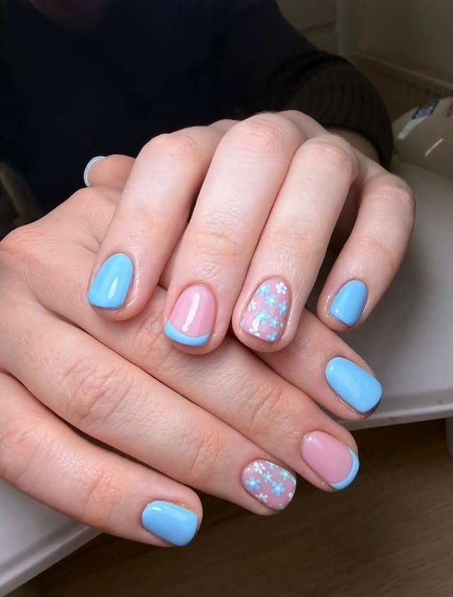 2. Baby Blue Floral Short Round Nails - baby blue nail ideas