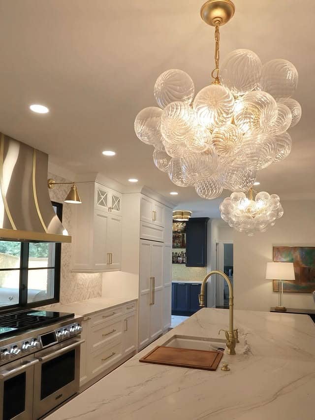 9. White and Gold Textured Glass Chandelier Kitchen Idea - kitchen lamp ideas