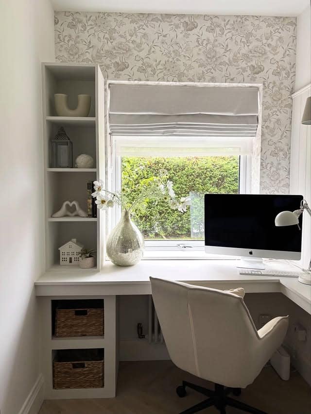 20. Ivory and Soft Gray Girly Office Nook Idea - girly office ideas
