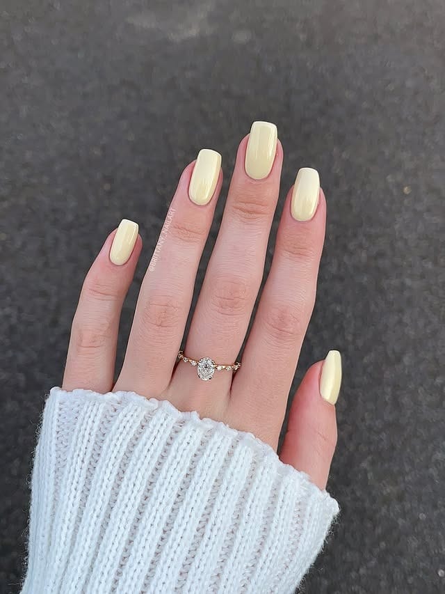 12. Butter Yellow Solid Square Nails - simple summer nail ideas