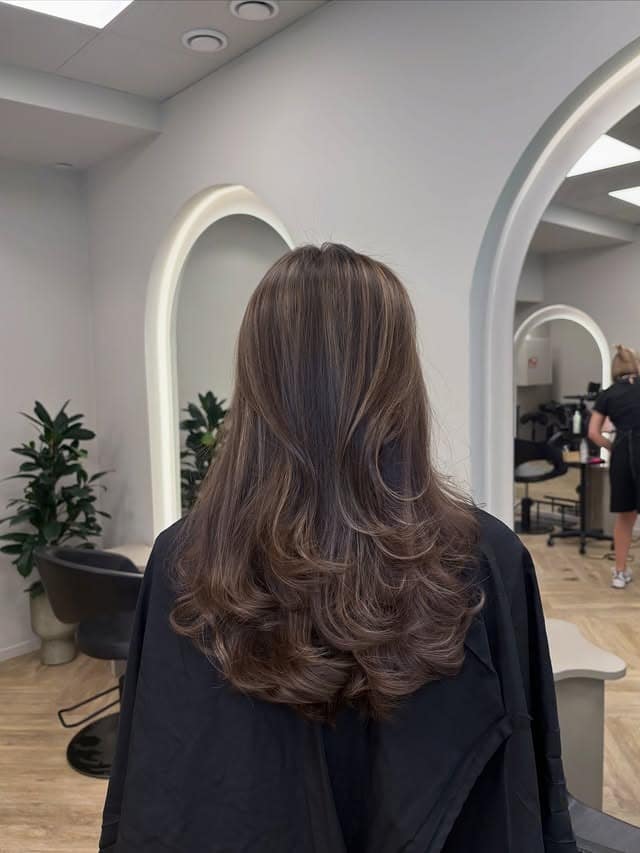 21. Chocolate Mocha Feathered Layers - Old Money Hair