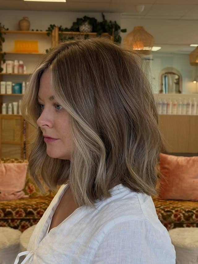 10. Ash Brown Textured Lob with Platinum Blonde Face-Framing Highlights - Lob Hairstyles